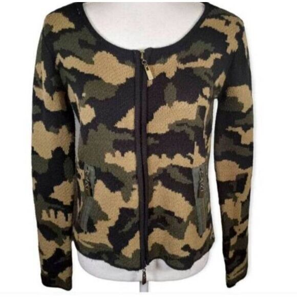 LUMIERE GREEN CAMO ZIP FRONT SWEATER SZ.S EUC. - Picture 2 of 7